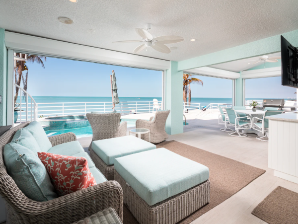 Luxury Beachfront Retreat on Bonita Beach - Unforgettable Family Getaway